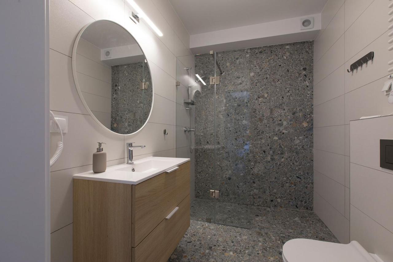 Willa Przy Porcie - Apartamenty Z Aneksami Kuchennymi Ustka Extérieur photo