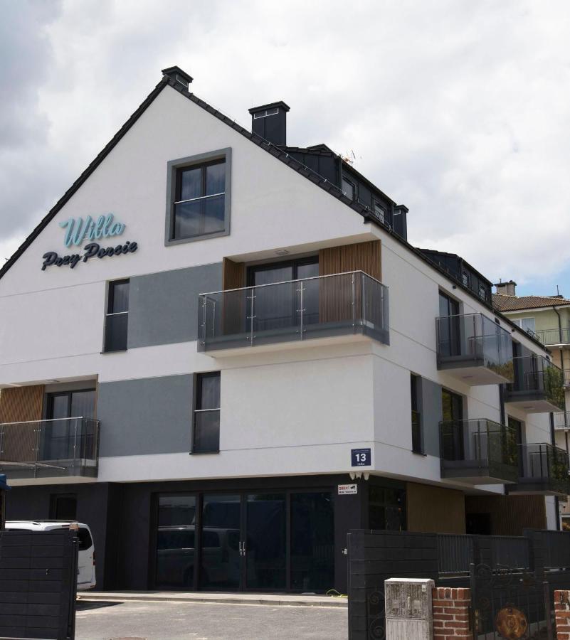 Willa Przy Porcie - Apartamenty Z Aneksami Kuchennymi Ustka Extérieur photo