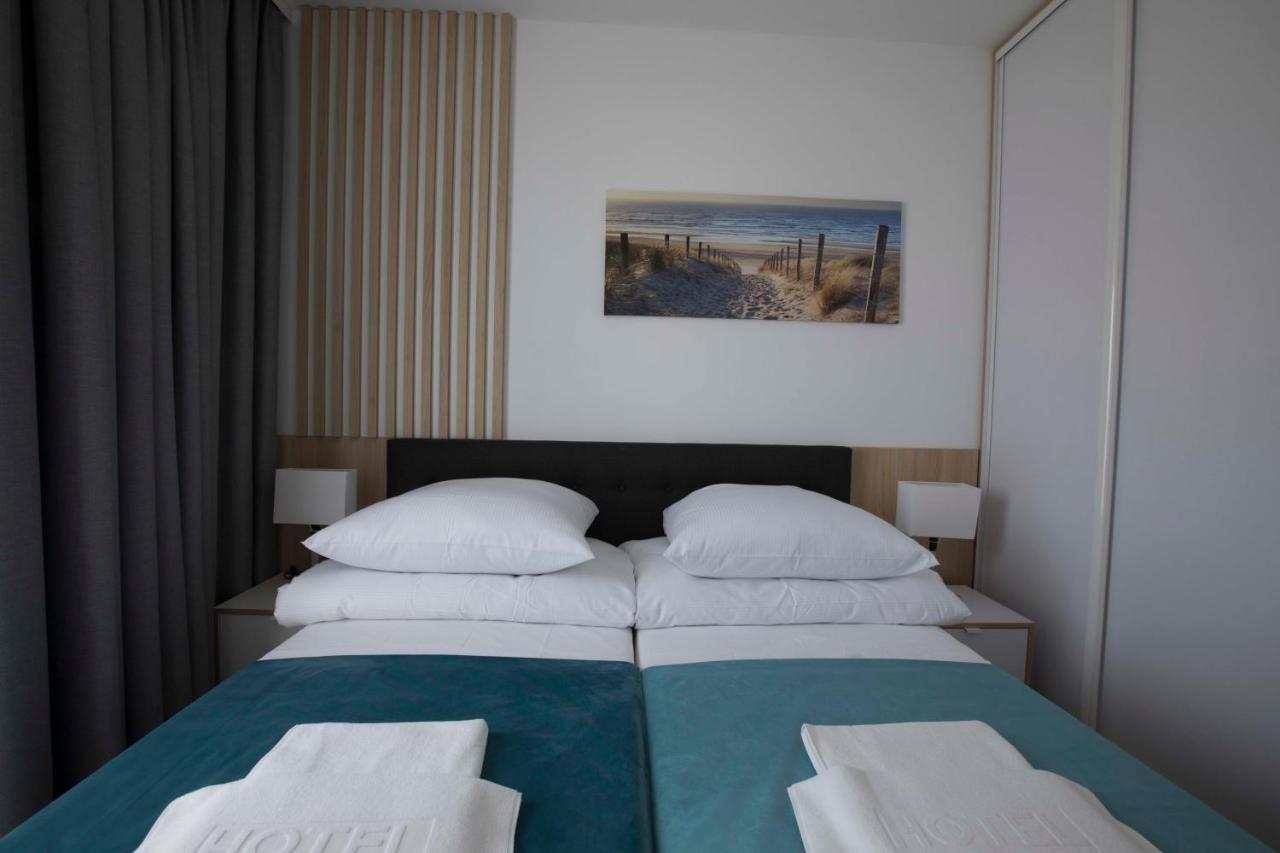 Willa Przy Porcie - Apartamenty Z Aneksami Kuchennymi Ustka Extérieur photo