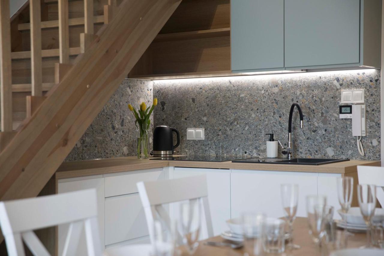 Willa Przy Porcie - Apartamenty Z Aneksami Kuchennymi Ustka Extérieur photo