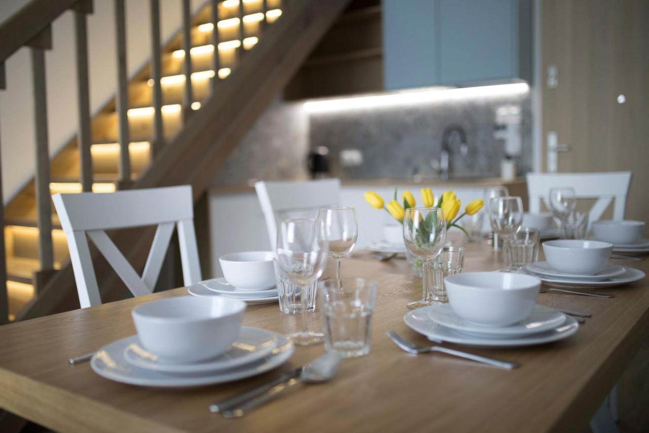 Willa Przy Porcie - Apartamenty Z Aneksami Kuchennymi Ustka Extérieur photo