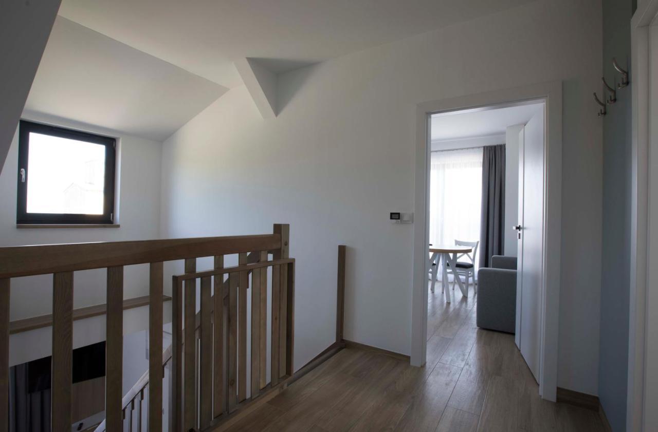 Willa Przy Porcie - Apartamenty Z Aneksami Kuchennymi Ustka Extérieur photo
