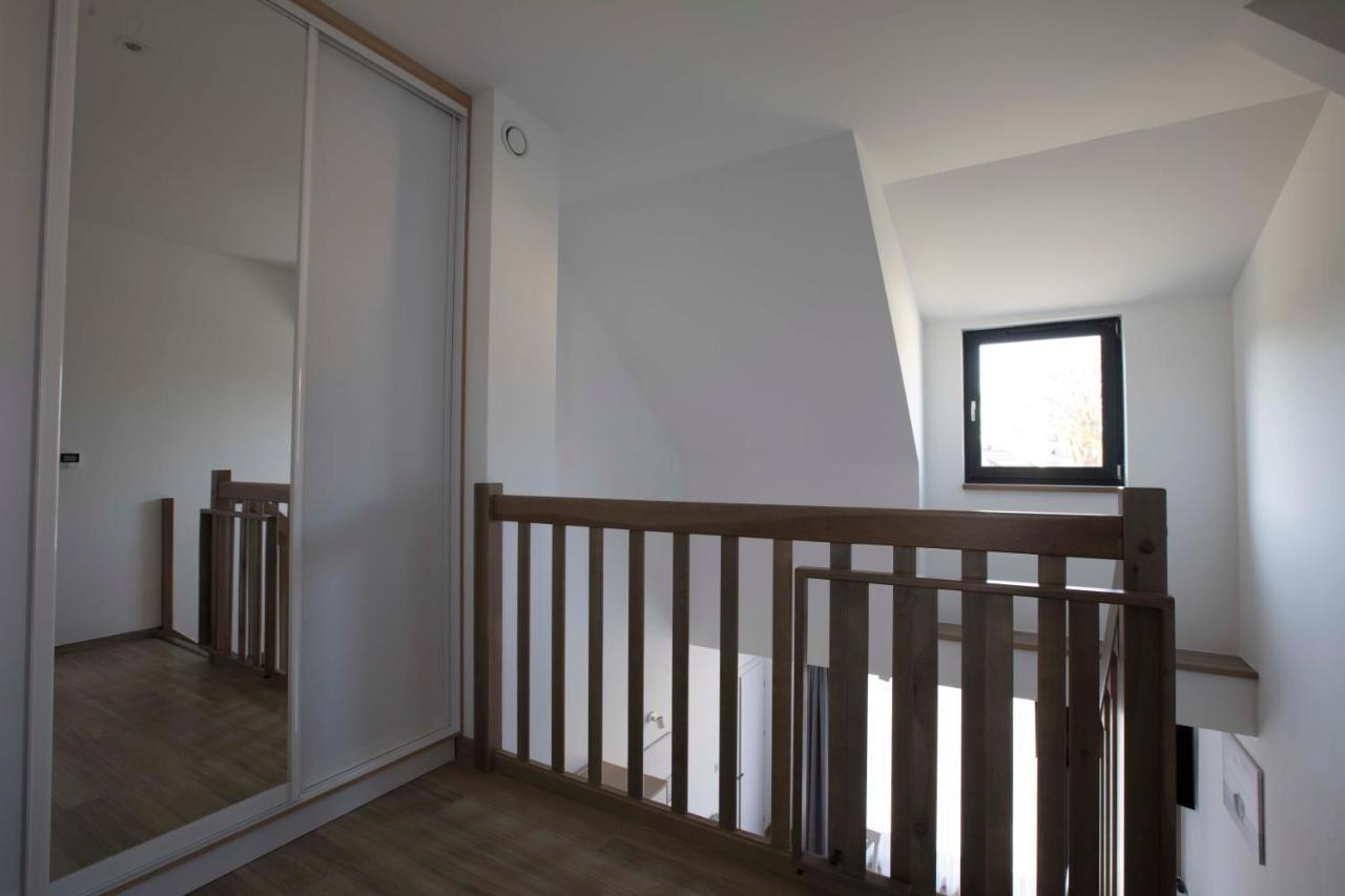 Willa Przy Porcie - Apartamenty Z Aneksami Kuchennymi Ustka Extérieur photo