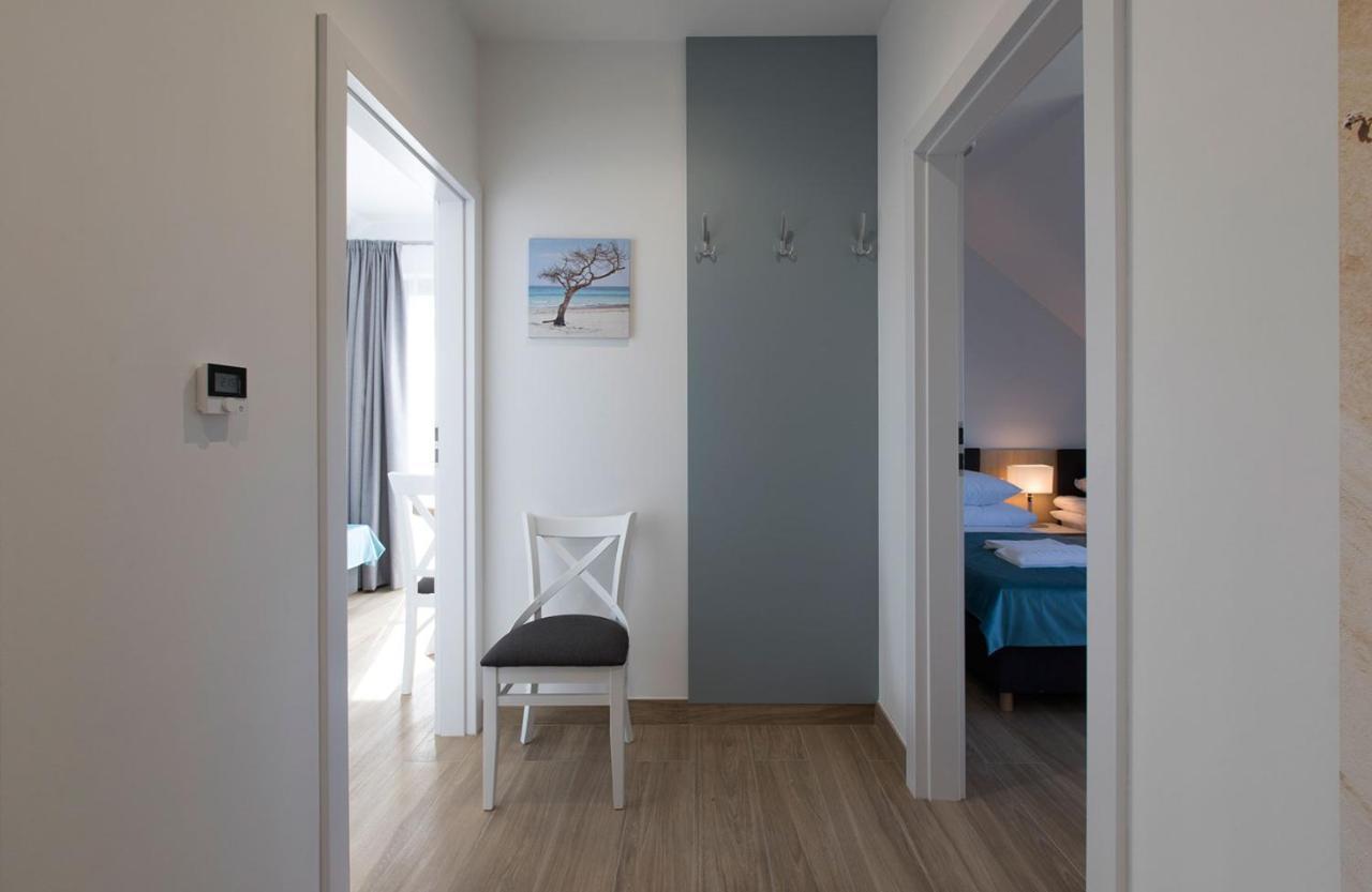 Willa Przy Porcie - Apartamenty Z Aneksami Kuchennymi Ustka Extérieur photo