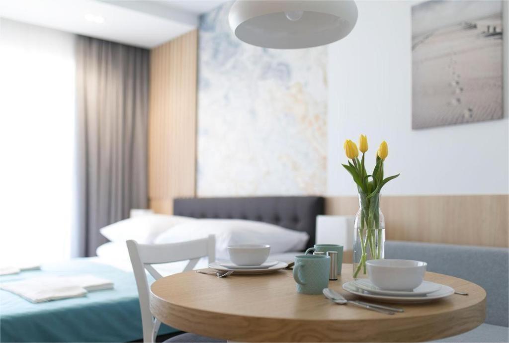 Willa Przy Porcie - Apartamenty Z Aneksami Kuchennymi Ustka Extérieur photo