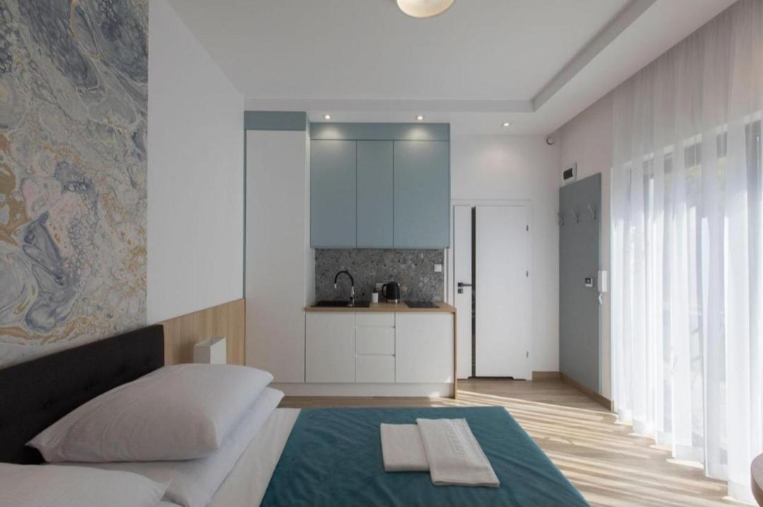 Willa Przy Porcie - Apartamenty Z Aneksami Kuchennymi Ustka Extérieur photo